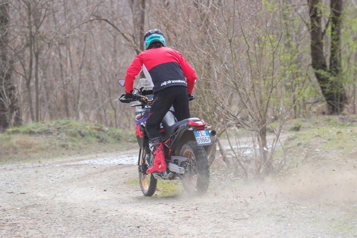 Aprilia Tuareg Rally 660: il ritorno di una leggenda, più cattiva e pronta al deserto +VIDEO+